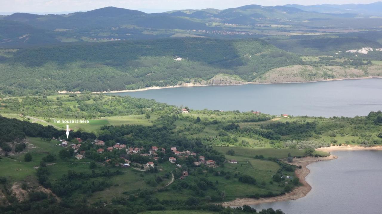 Mihaela Lake Retreat Yuvalar Esterno foto