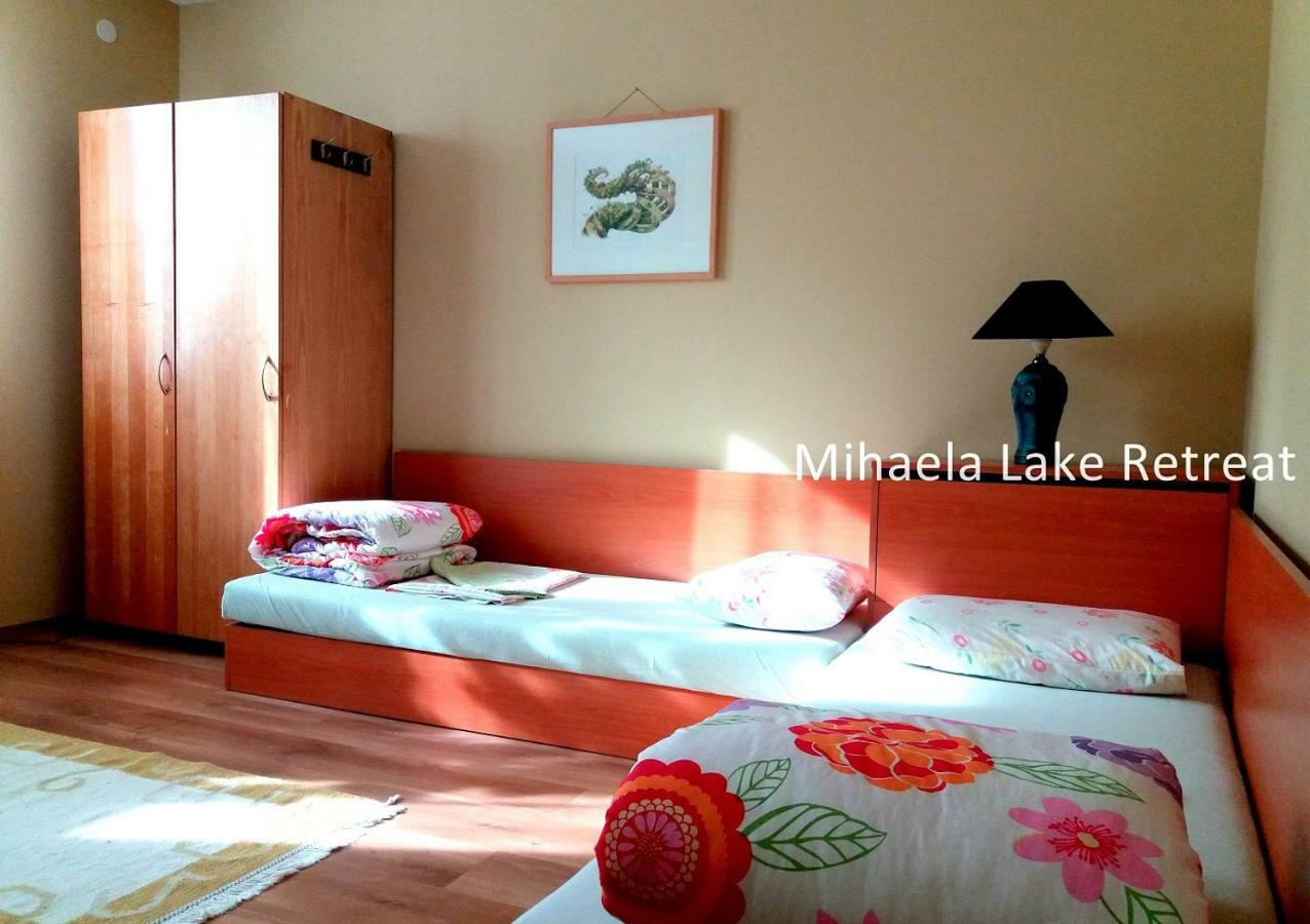 Mihaela Lake Retreat Yuvalar Esterno foto